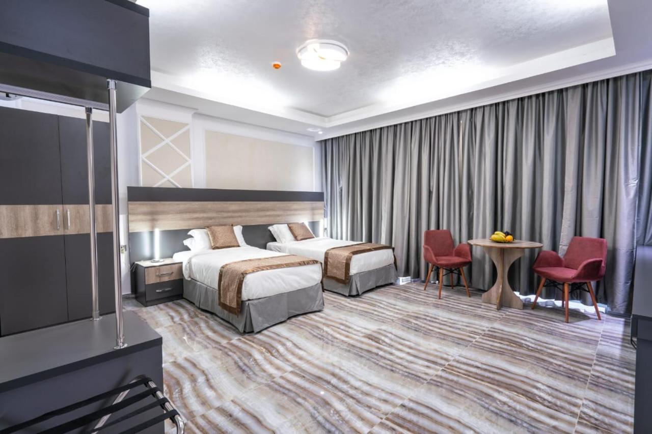 Al Amerat Hotel Al Amarat Εξωτερικό φωτογραφία
